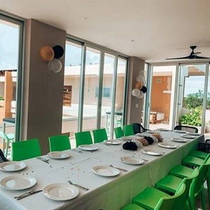 hotel-biwa-1s 墨西哥畢瓦圖隆飯店 - Lagoon 創意家具&生活家電 戶外家具的專家，顏色繽紛富設計感 室內/戶外都適合使用。
