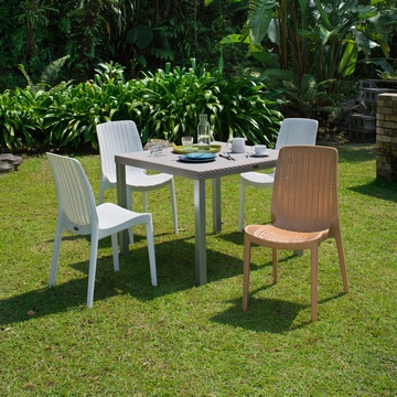 What outdoor furniture lasts longest? Pros & cons of 4 materials