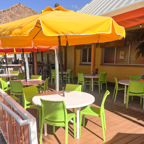 Frenchys_Outpost_Bar__Grill_pic10s Frenchy’s Outpost Bar & Grill Dunedin, USA - Lagoon muebles de diseño