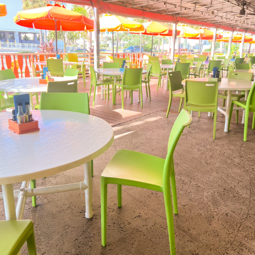 Frenchys_Outpost_Bar__Grill_pic2s Frenchy’s Outpost Bar & Grill Dunedin, USA - Lagoon muebles de diseño