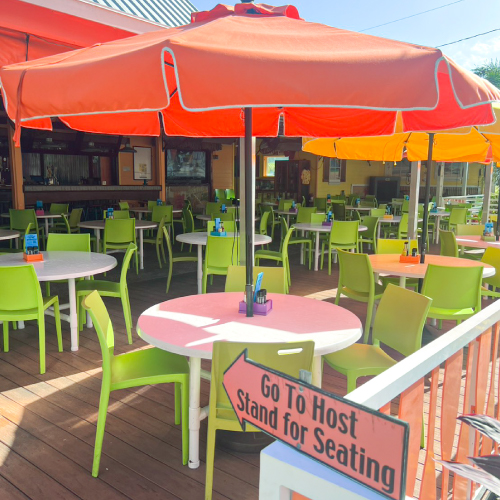 Frenchys_Outpost_Bar__Grill_pic4s Frenchy’s Outpost Bar & Grill Dunedin, USA - Lagoon muebles de diseño