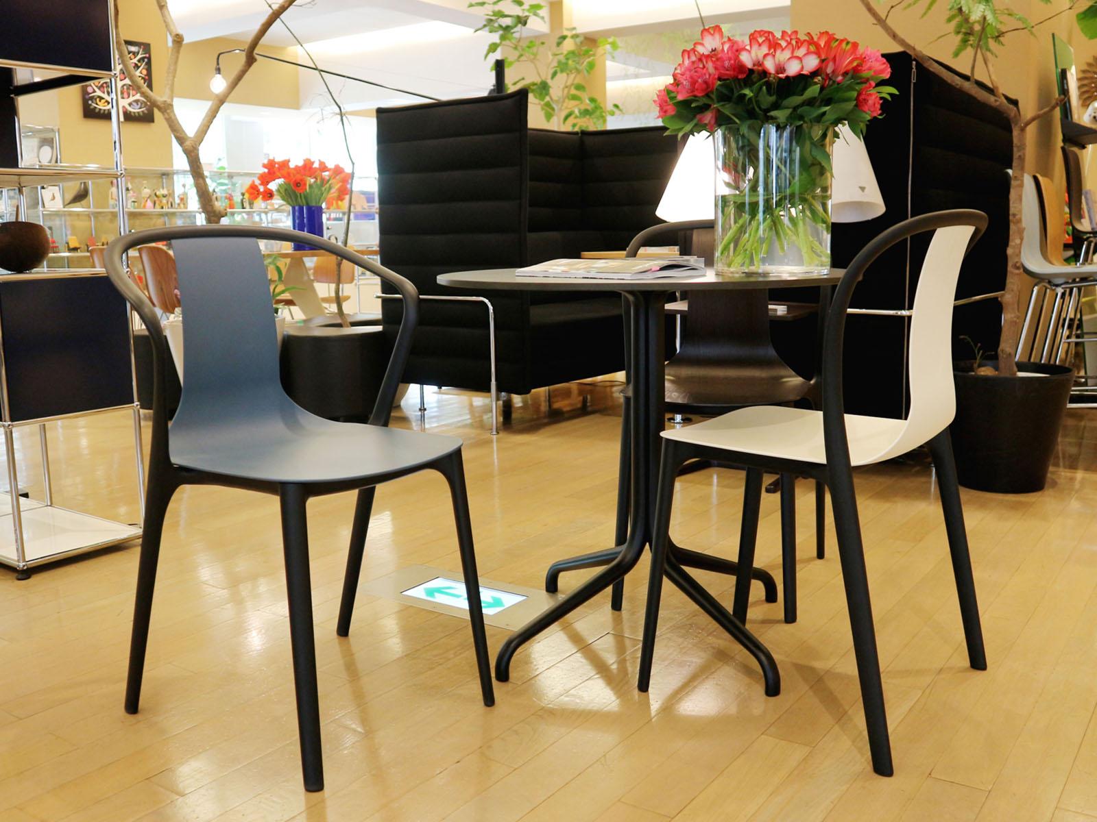 H.H. style Aoyama店內有許多Vitra的設計椅
